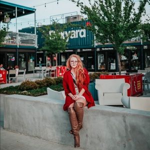 Meet your Posher, Alyssa